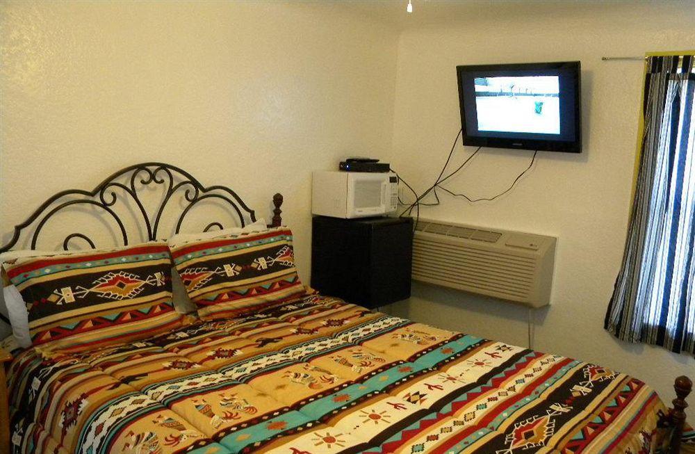 Grand Motel Williams Bagian luar foto