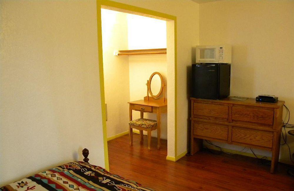 Grand Motel Williams Bagian luar foto