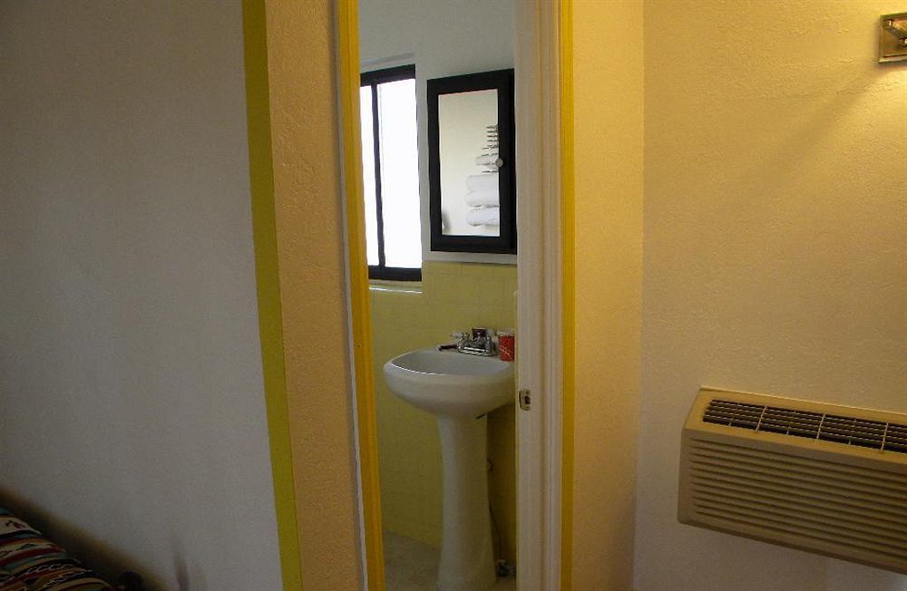 Grand Motel Williams Bagian luar foto
